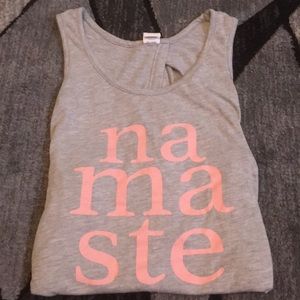 WORKOUT 🏋️‍♀️ SHIRT BUNDLE! 💕 both size small